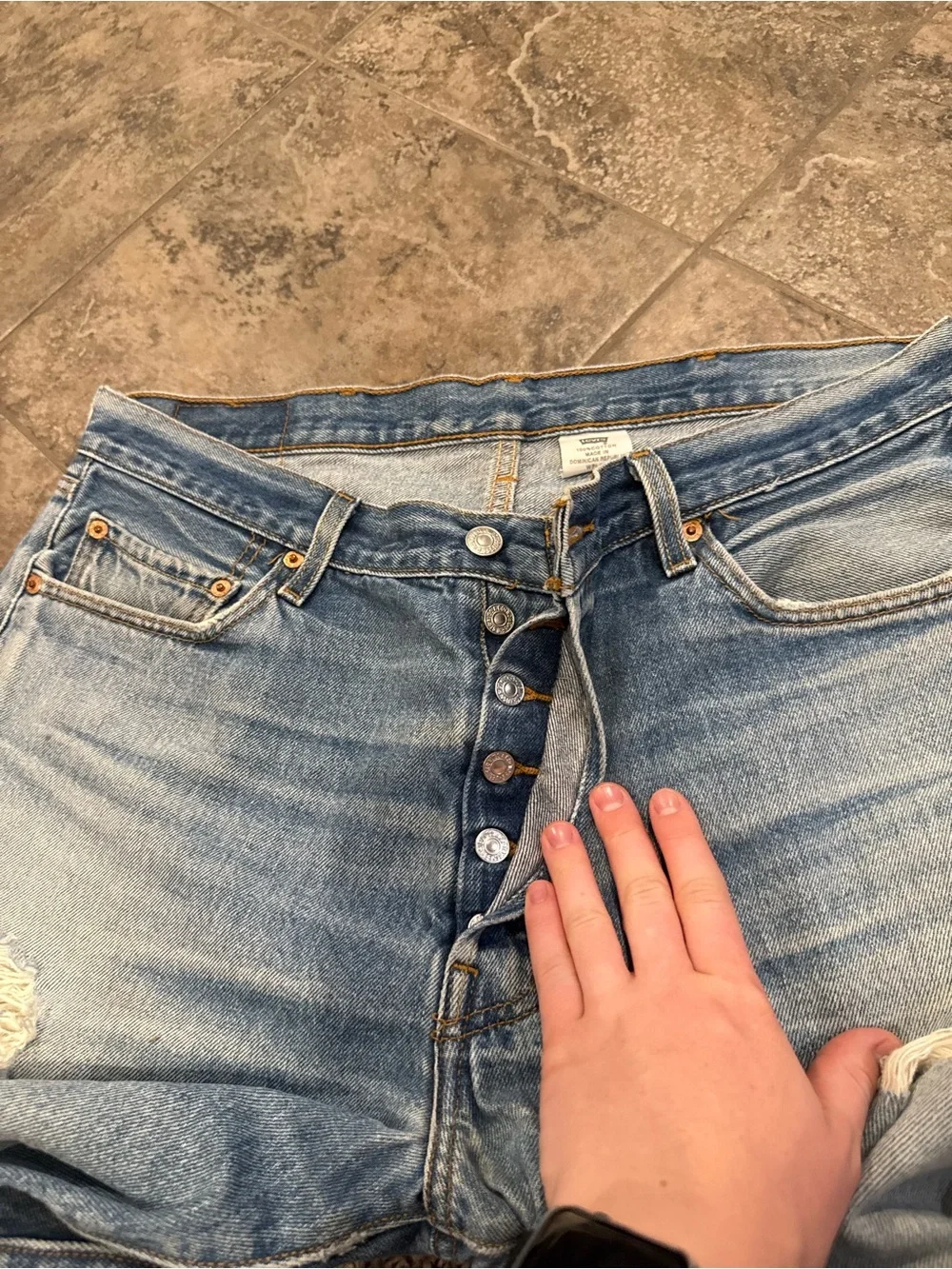 🤍Blue Levi’s 501 Distressed Men’s button fly Jeans W38 L36 made in Dominican